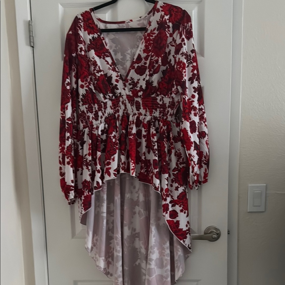 Floral High-Low shirt with Red and White Pattern
